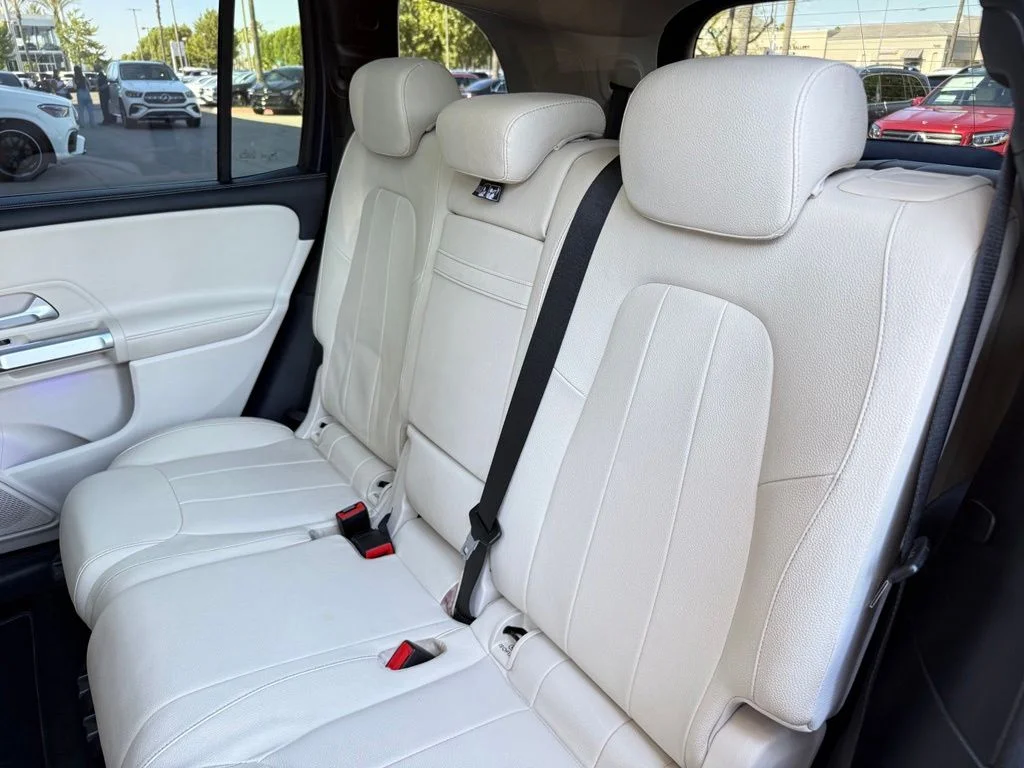 Certified Used 2023  Mercedes-Benz GLB 250 image 14