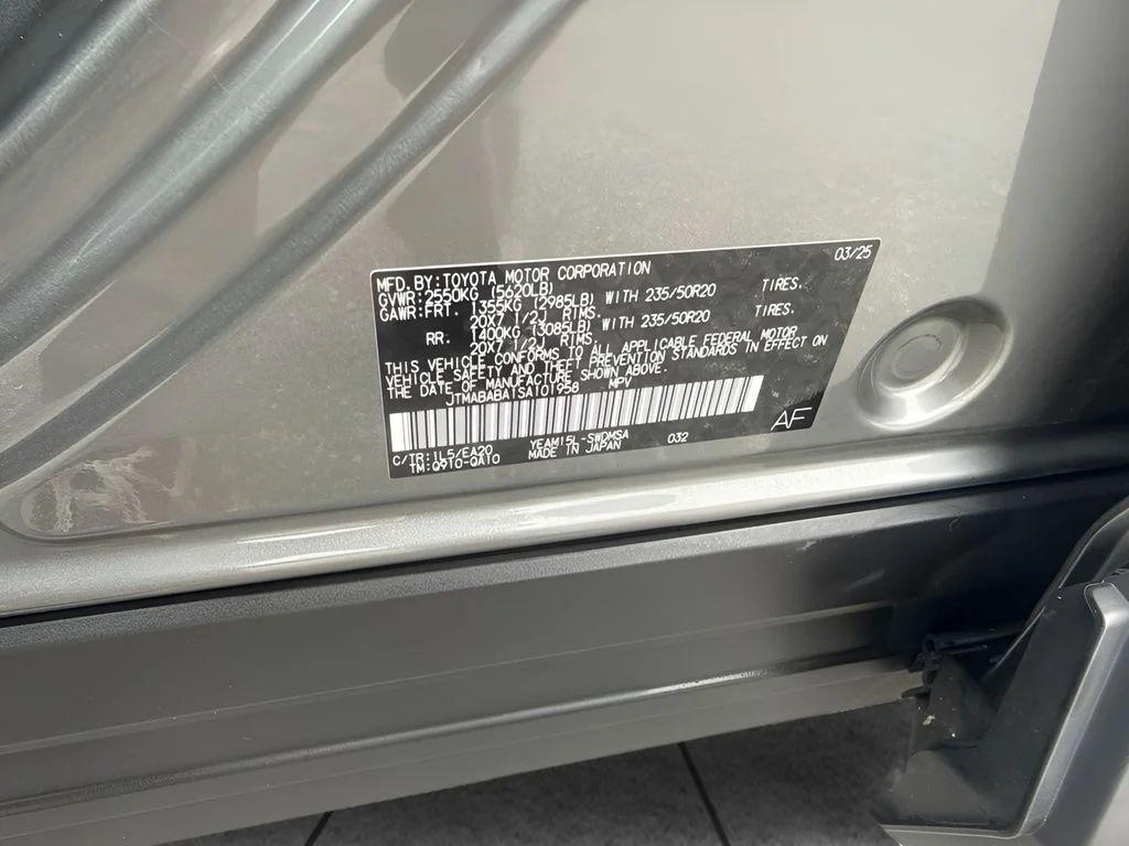 Used 2025 Black Subaru Limited image 35