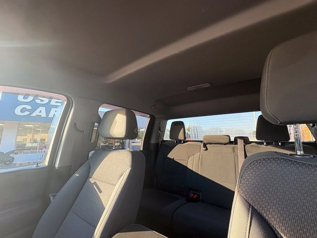 Used 2021 RED HOT Chevrolet Custom image 18