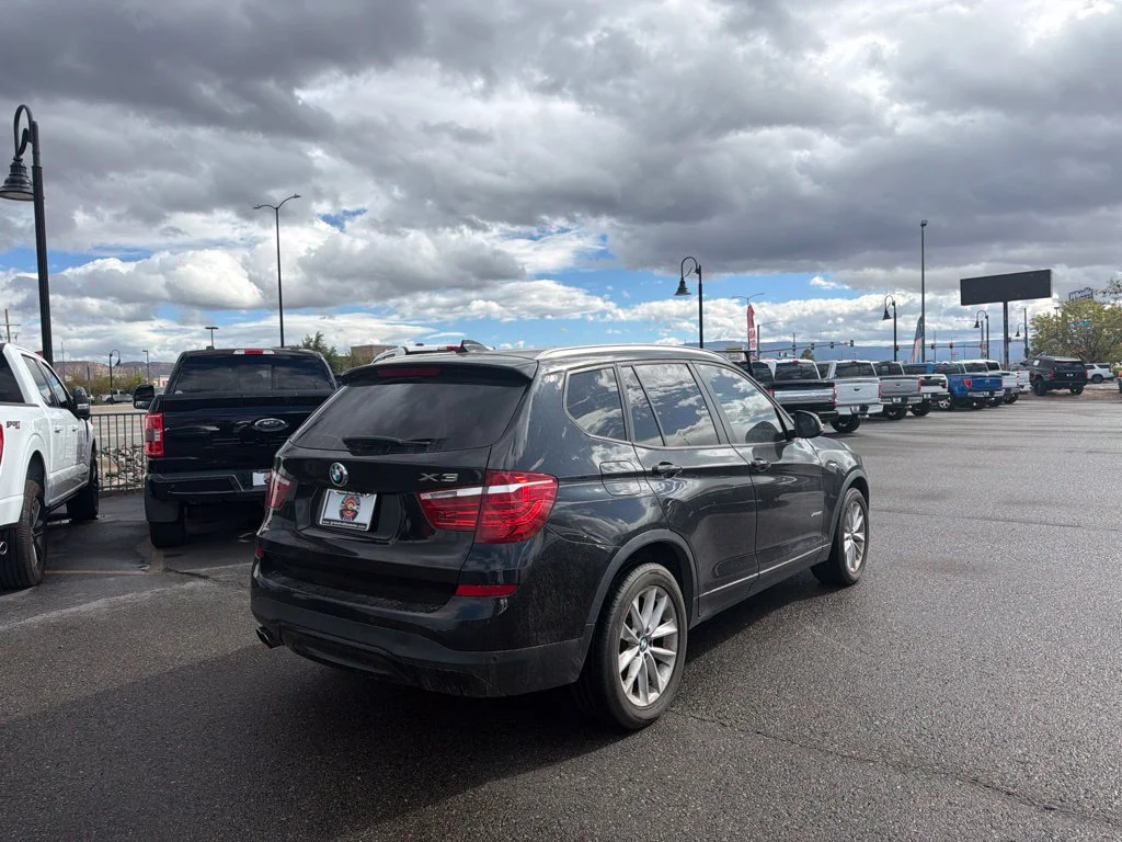 Used 2017 Black BMW xDrive28i image 2