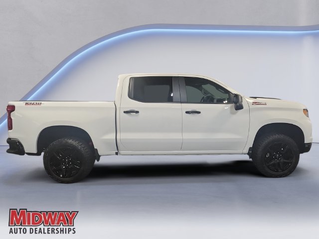 New 2026 Summit White Chevrolet LT Trail Boss image 6