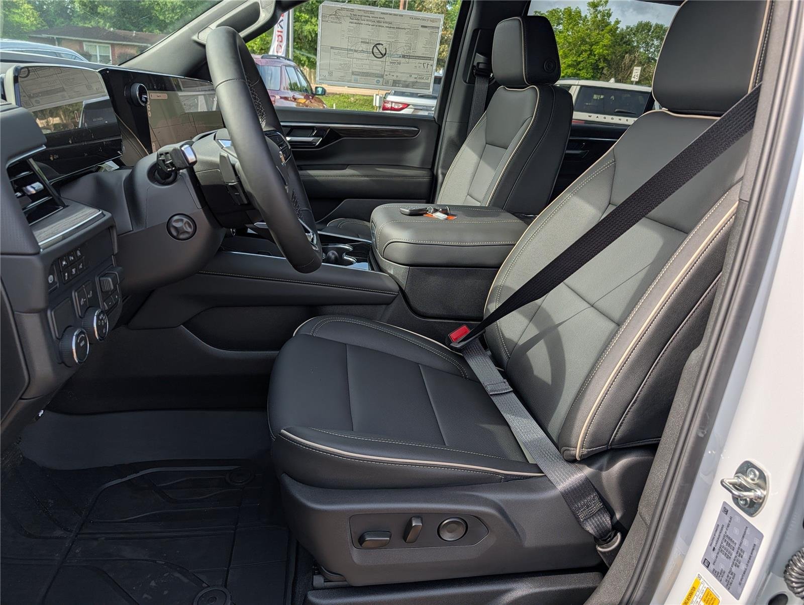 New 2026 Polar White Tricoat Chevrolet Premier image 10