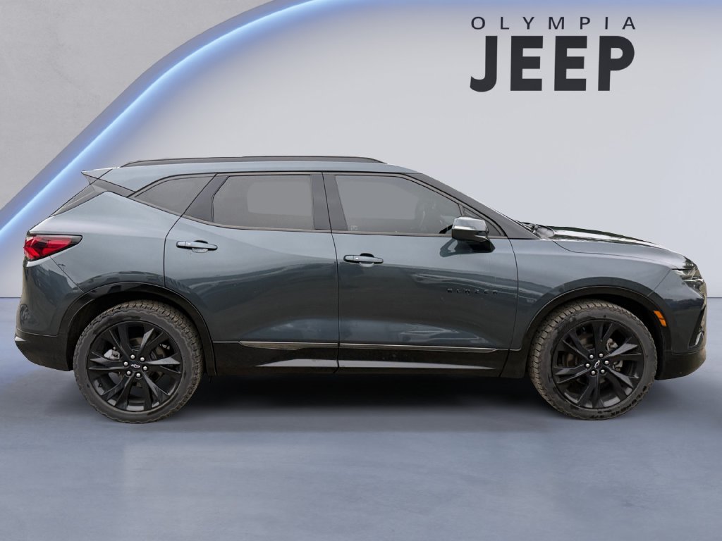 Used 2019 Gray Chevrolet RS image 7