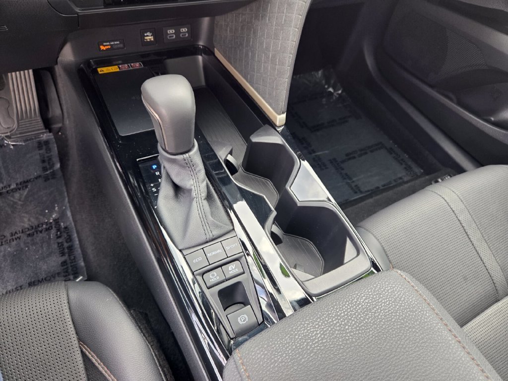 2025 Toyota Camry XLE - Photo 27