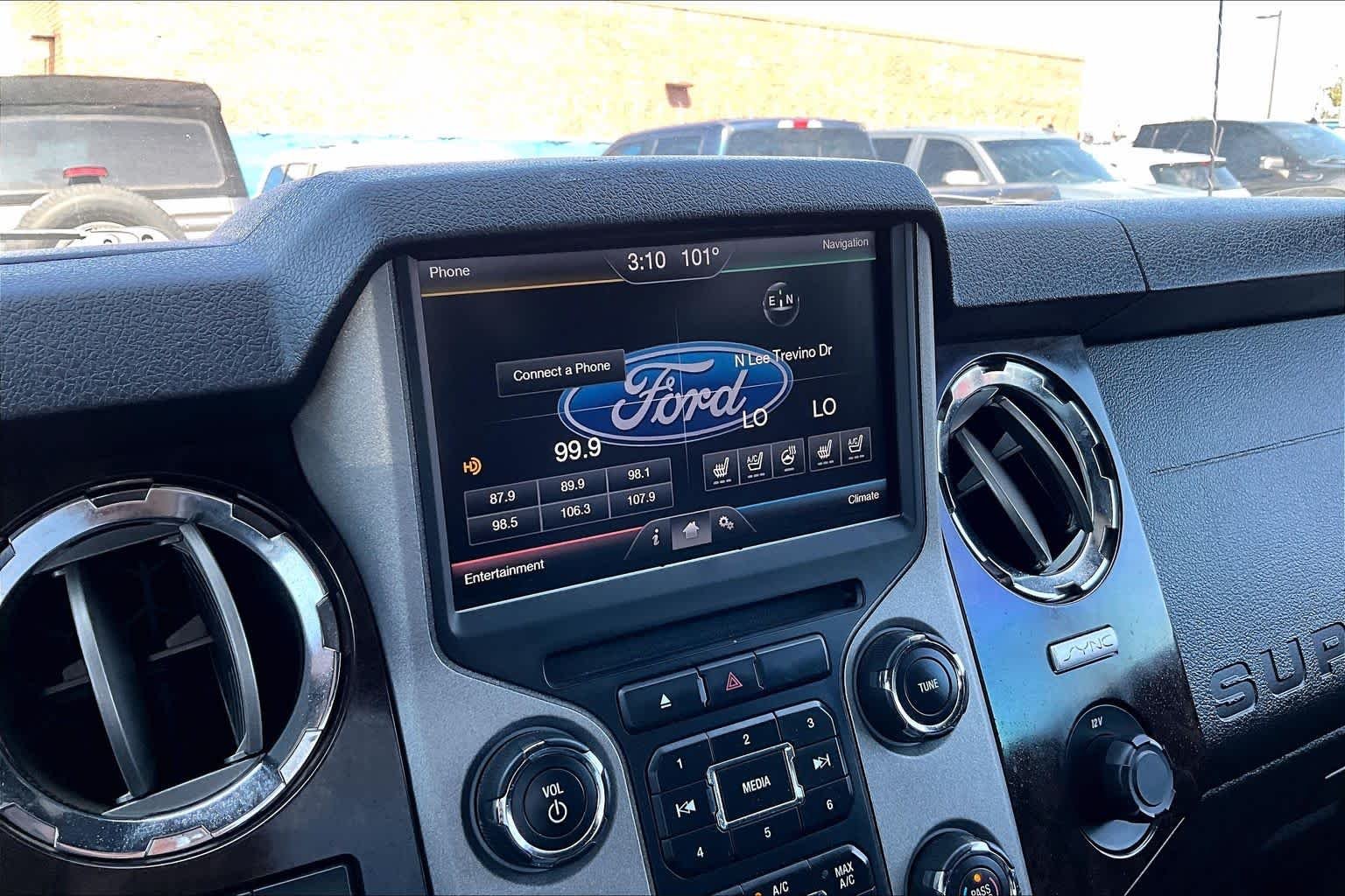 Used 2015 Ingot Silver Metallic Ford Platinum image 33