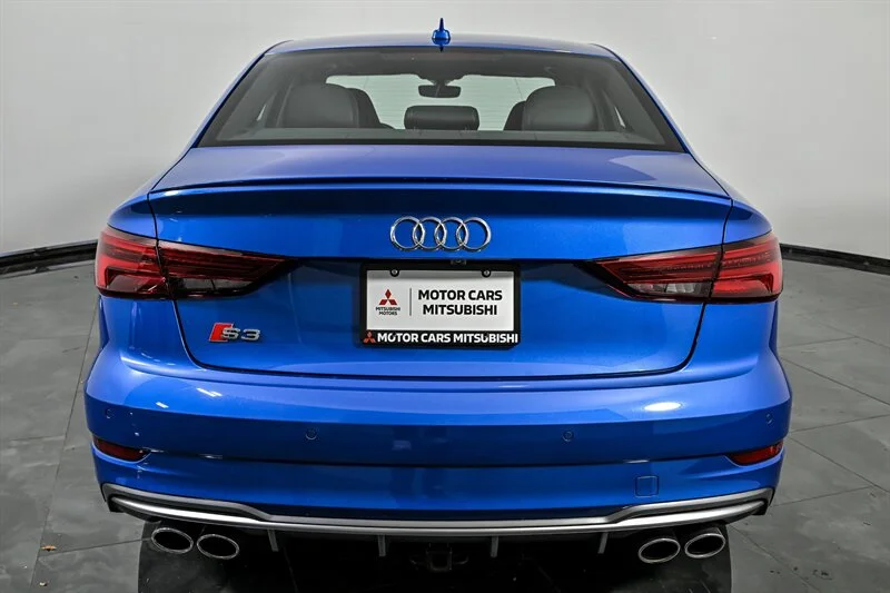 Used 2017 Ara Blue Crystal Effect Audi 2.0T quattro Prestige image 8