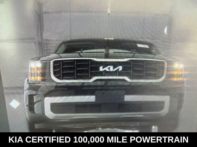 Used 2025 Black Kia S image 10