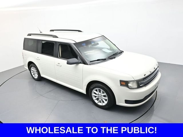 Used 2013 White Ford SE image 32