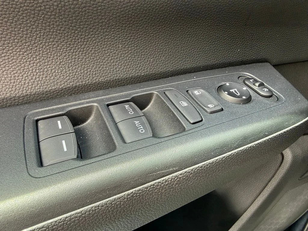 Used 2024 Meteorite Gray Metallic Honda EX image 25