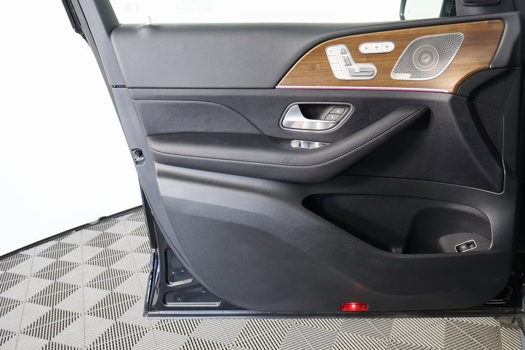 Used 2024 Gray Mercedes-Benz GLE 350 image 12