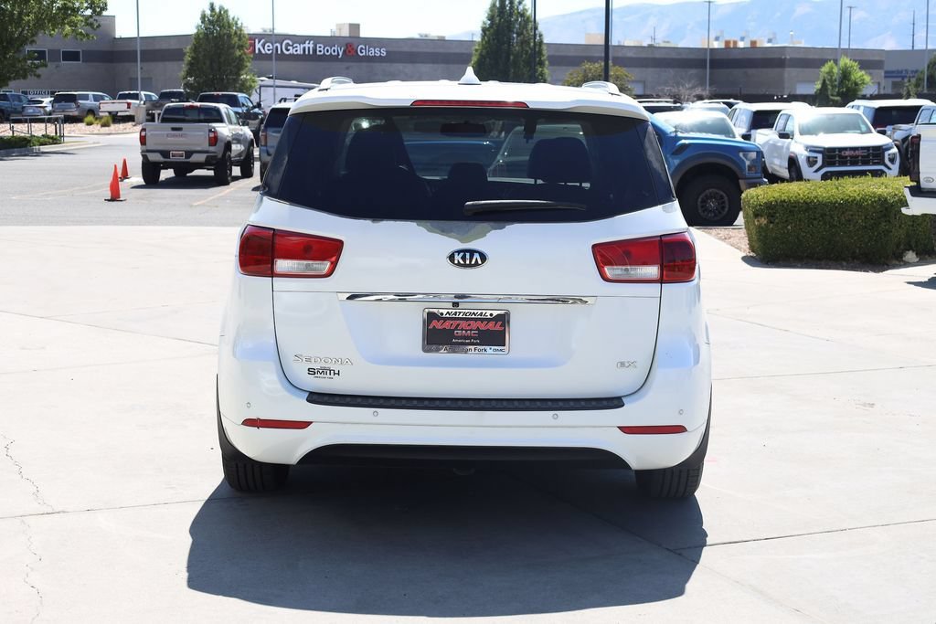 Used 2016 Snow White Pearl Kia EX image 5