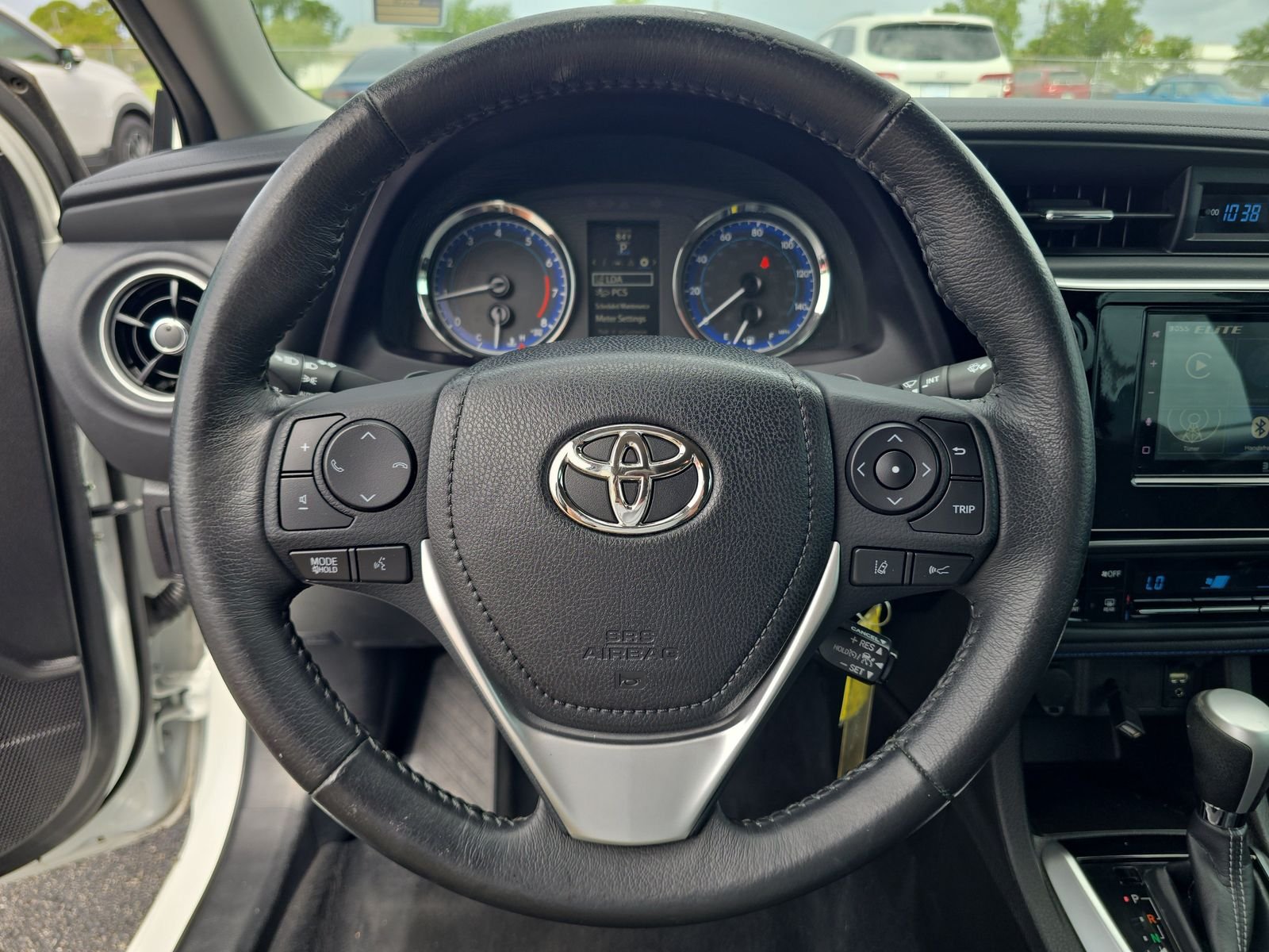 Used 2017 White Toyota SE image 23