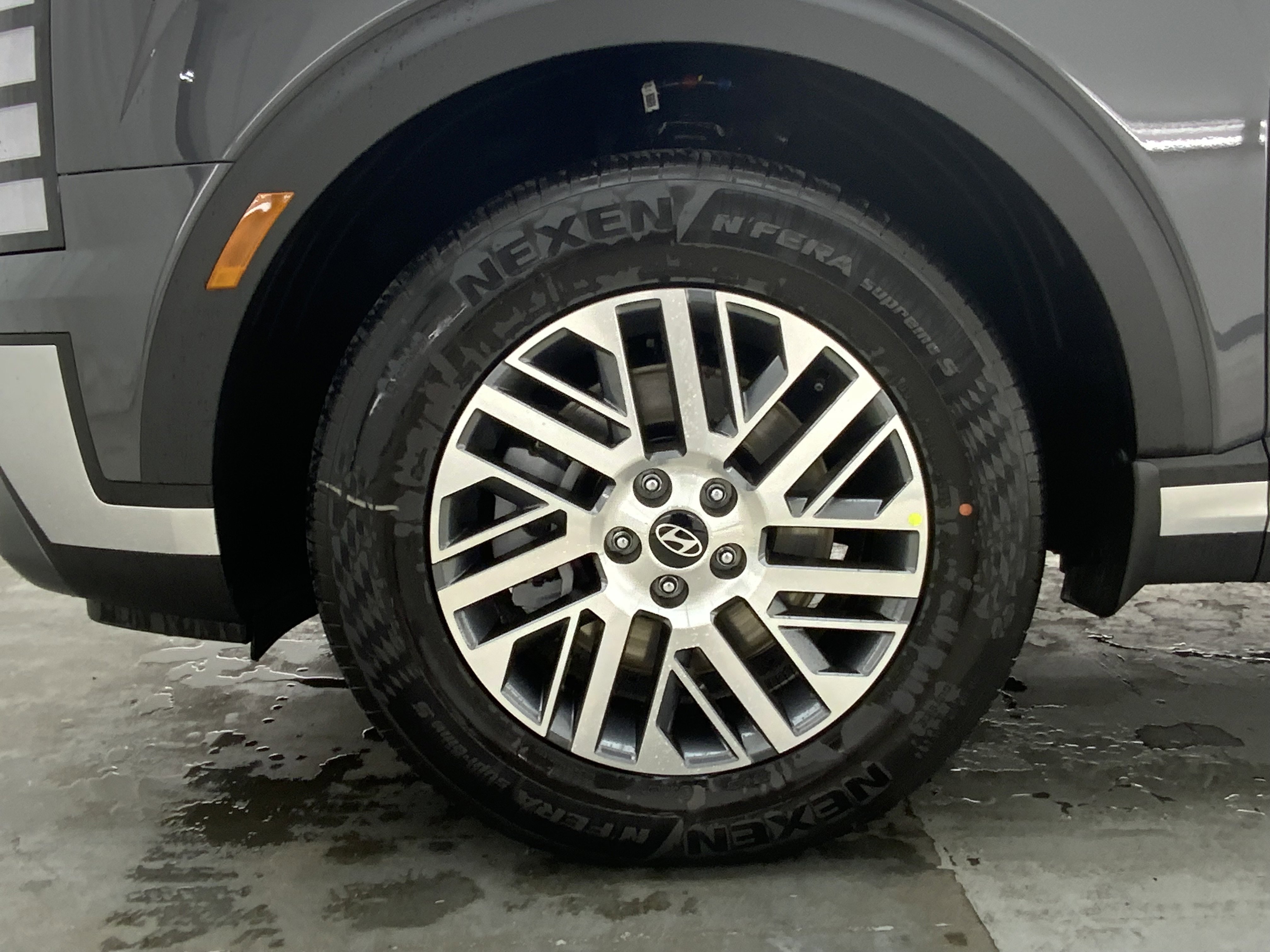 New 2026 Ecotronic Gray Pearl Hyundai SEL 7P image 5