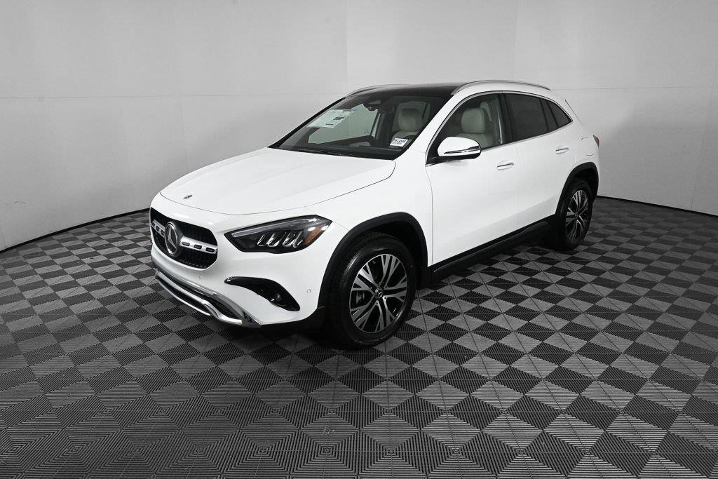 New 2026 Polar White Mercedes-Benz GLA 250 image 1