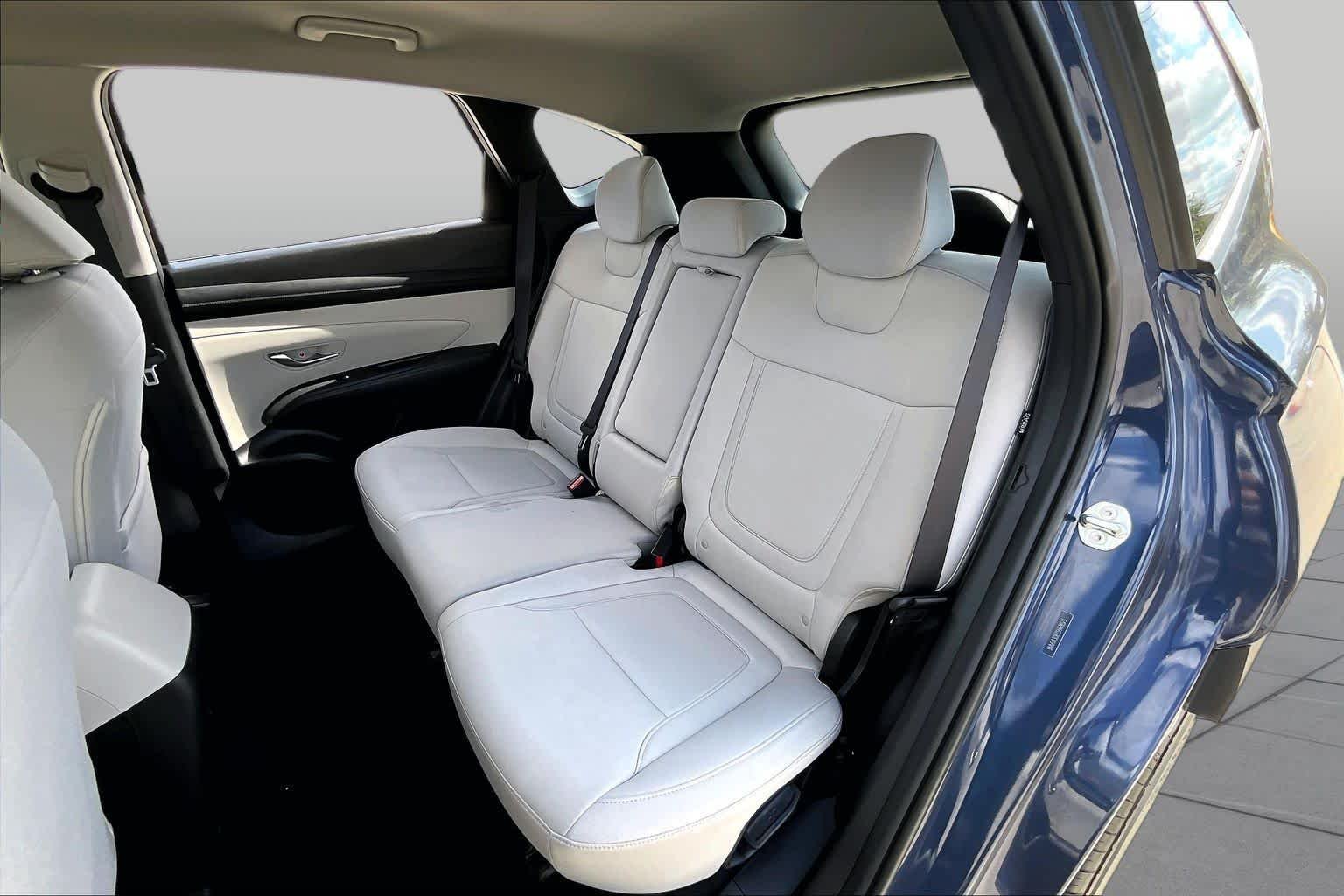 Used 2025 Atlantis Blue Hyundai SE image 19