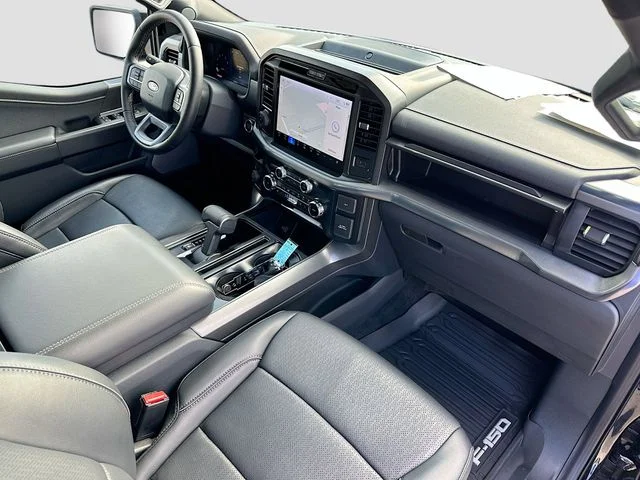 Used 2025 Black Ford Lariat image 29