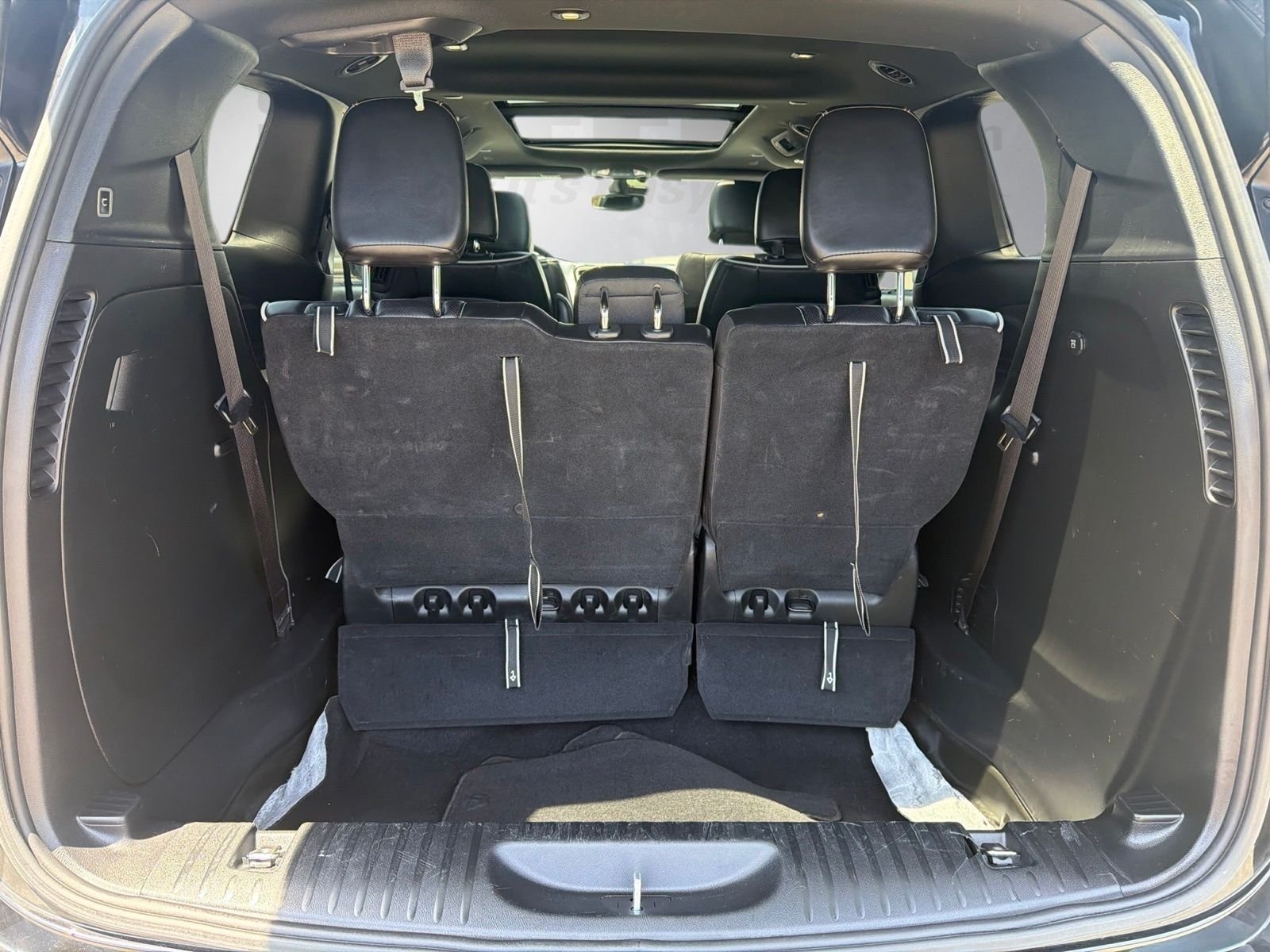 Used 2025 Black Chrysler Limited image 24