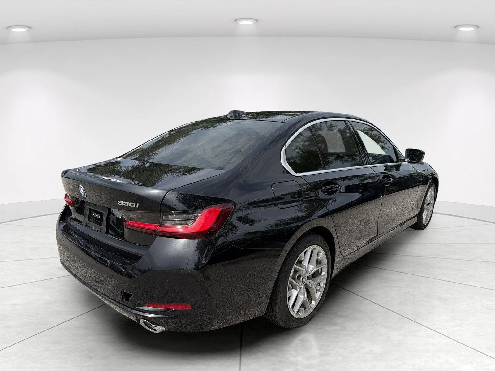 Certified Used 2025 Black Sapphire Metallic BMW 330i image 4