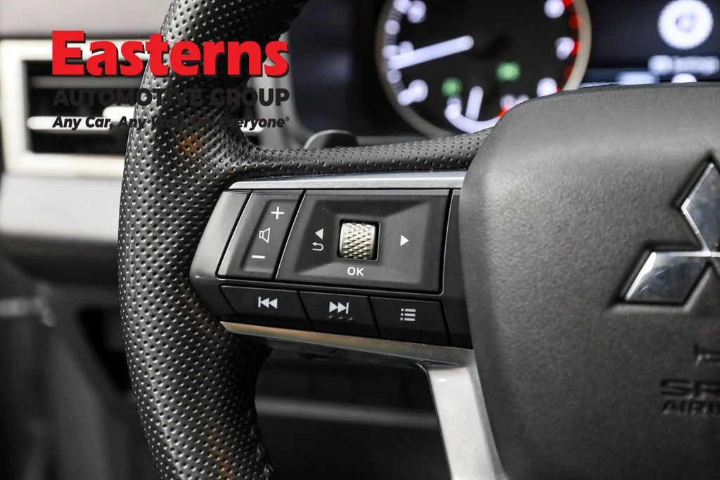 Used 2024 Gray Mitsubishi SE image 15