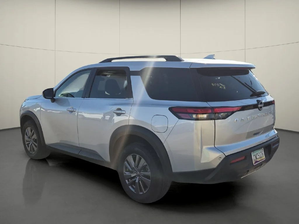 Used 2024 Silver Nissan SV image 5