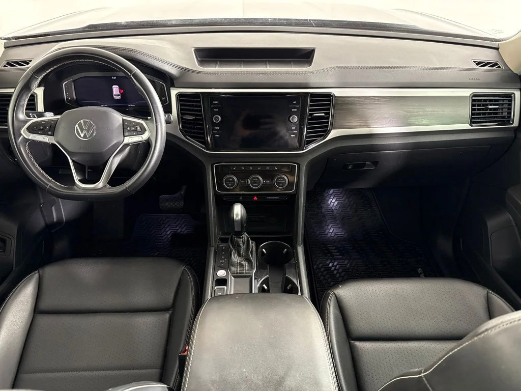 Used 2023 Gray Volkswagen 3.6L V6 SE w/Technology image 15