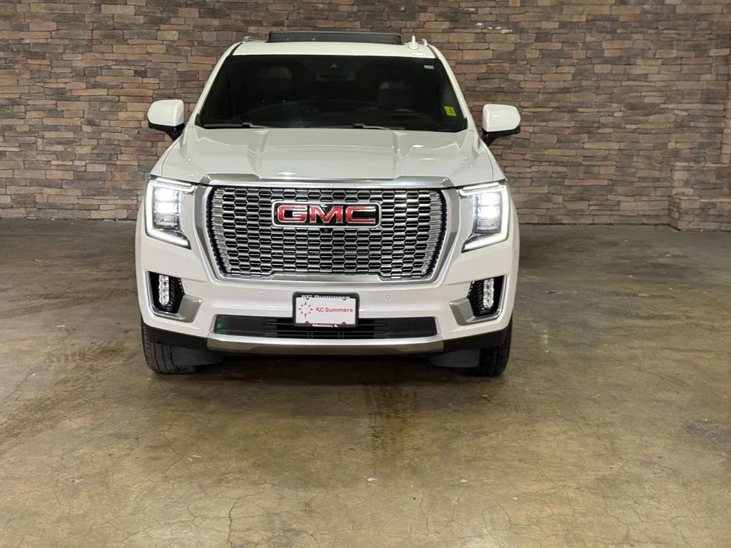 Used 2024 White Frost GMC Denali image 2
