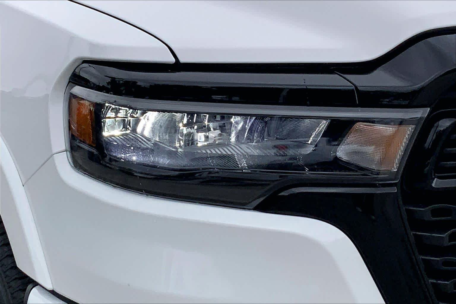 New 2026 Bright White Clear-Coat Exterior Paint RAM Lone Star image 10