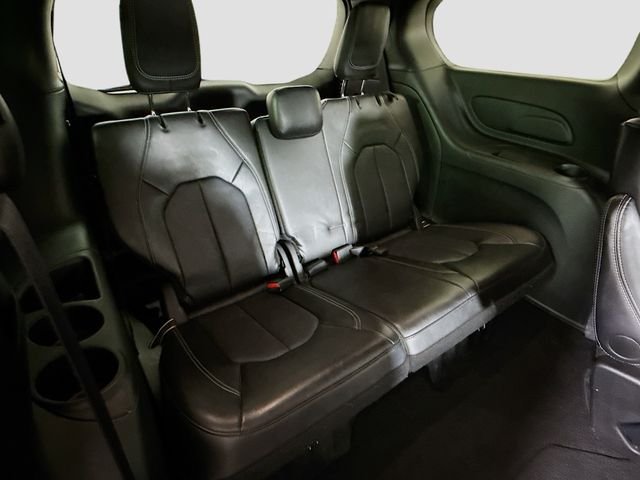 Used 2025 Black Chrysler Select image 25