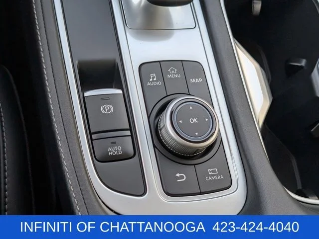 Certified Used 2026 Green INFINITI LUXE image 19