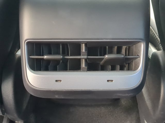 Used 2023  Tesla Performance image 17