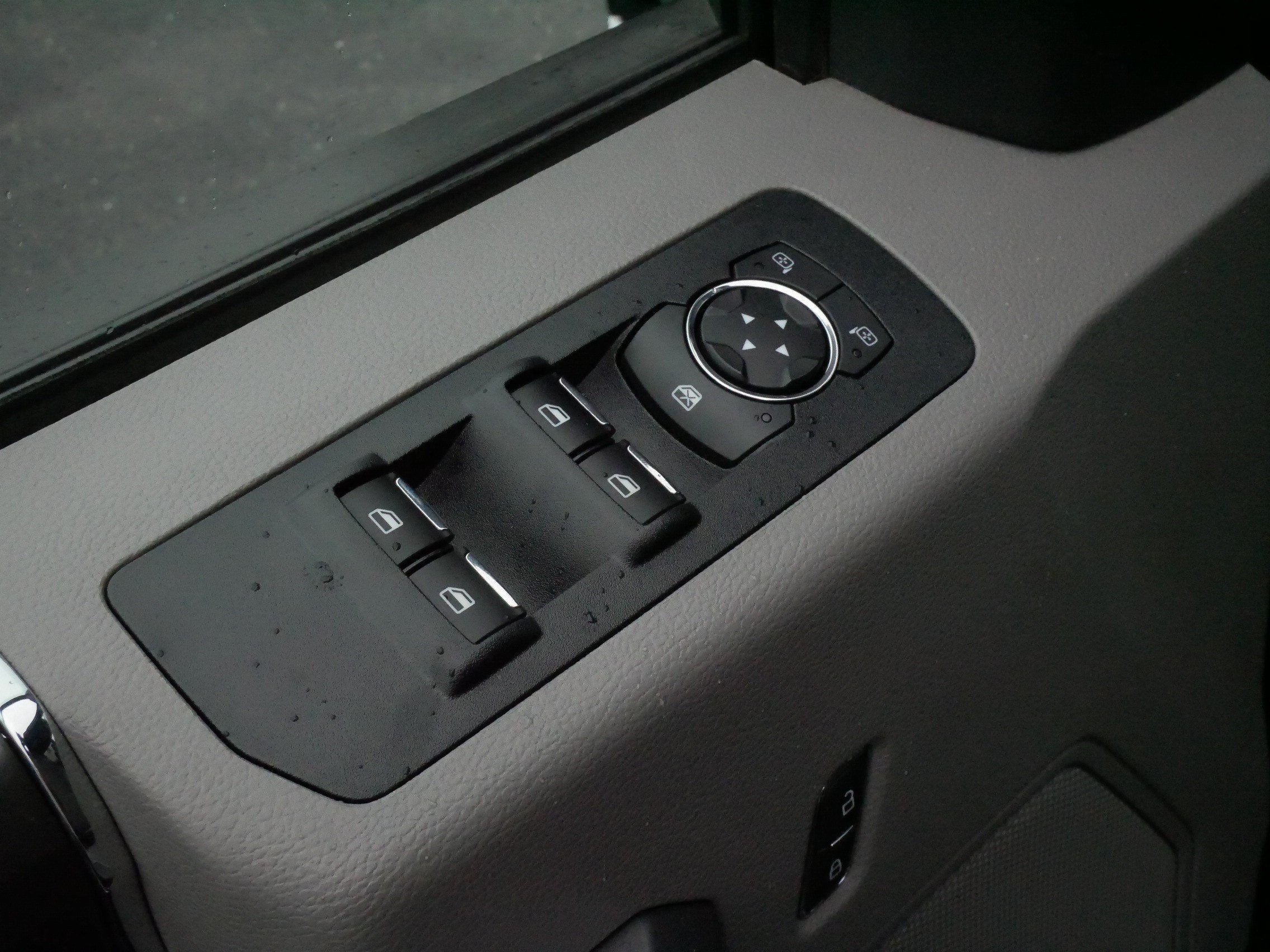 Used 2018 Blue Jeans Metallic Ford XLT image 19