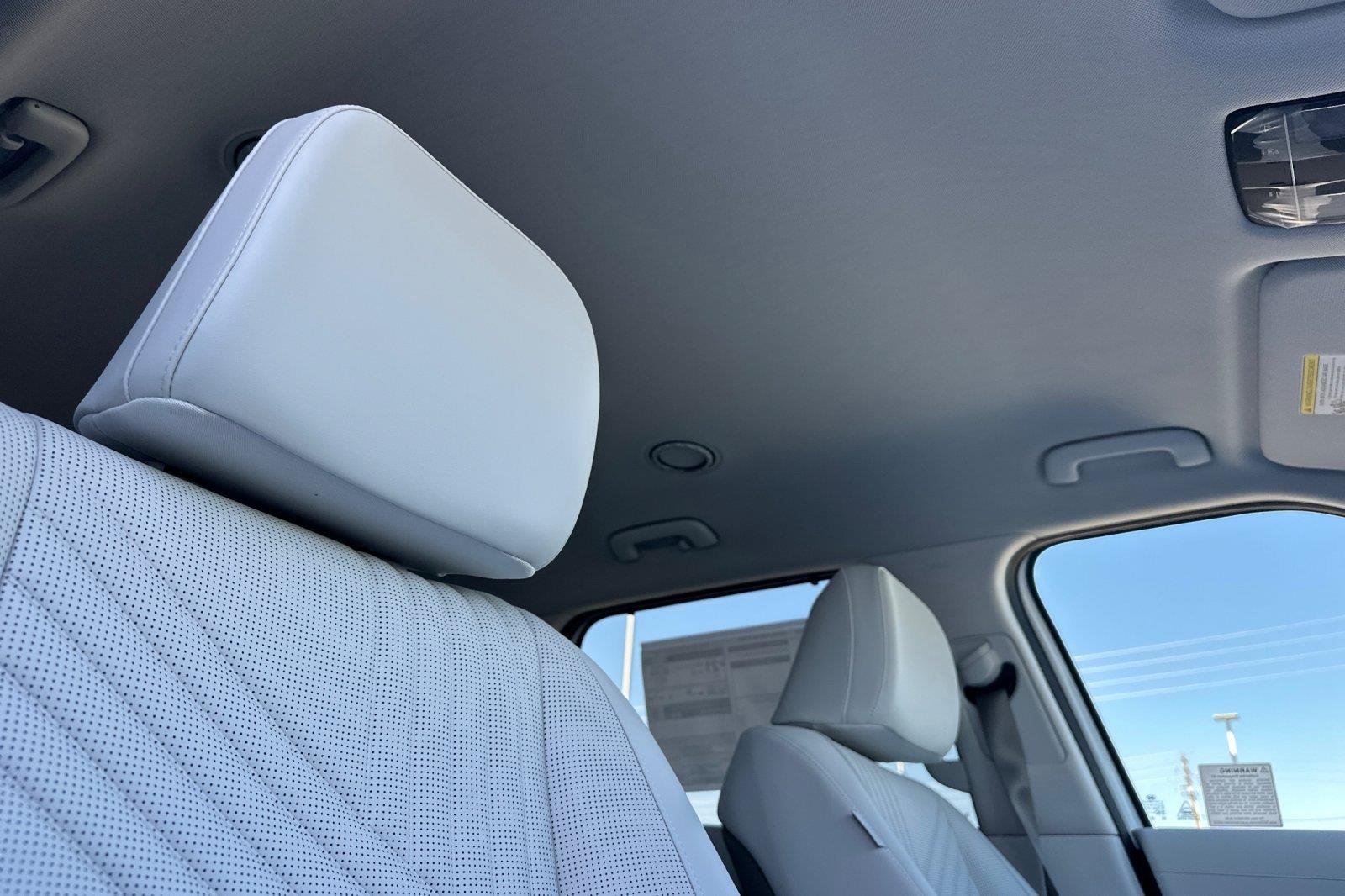 New 2026 Creamy White Pearl Hyundai SEL 8P image 17