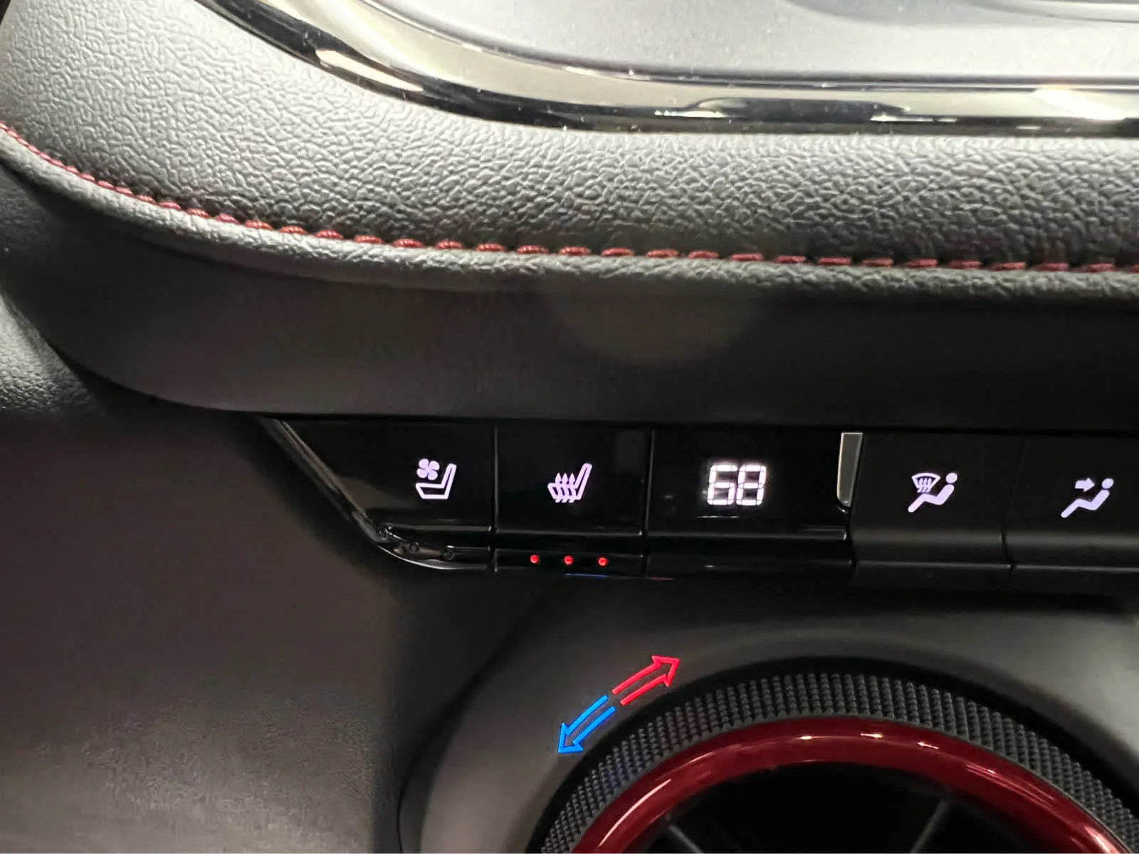 Used 2021 Cayenne Orange Metallic Chevrolet RS image 7