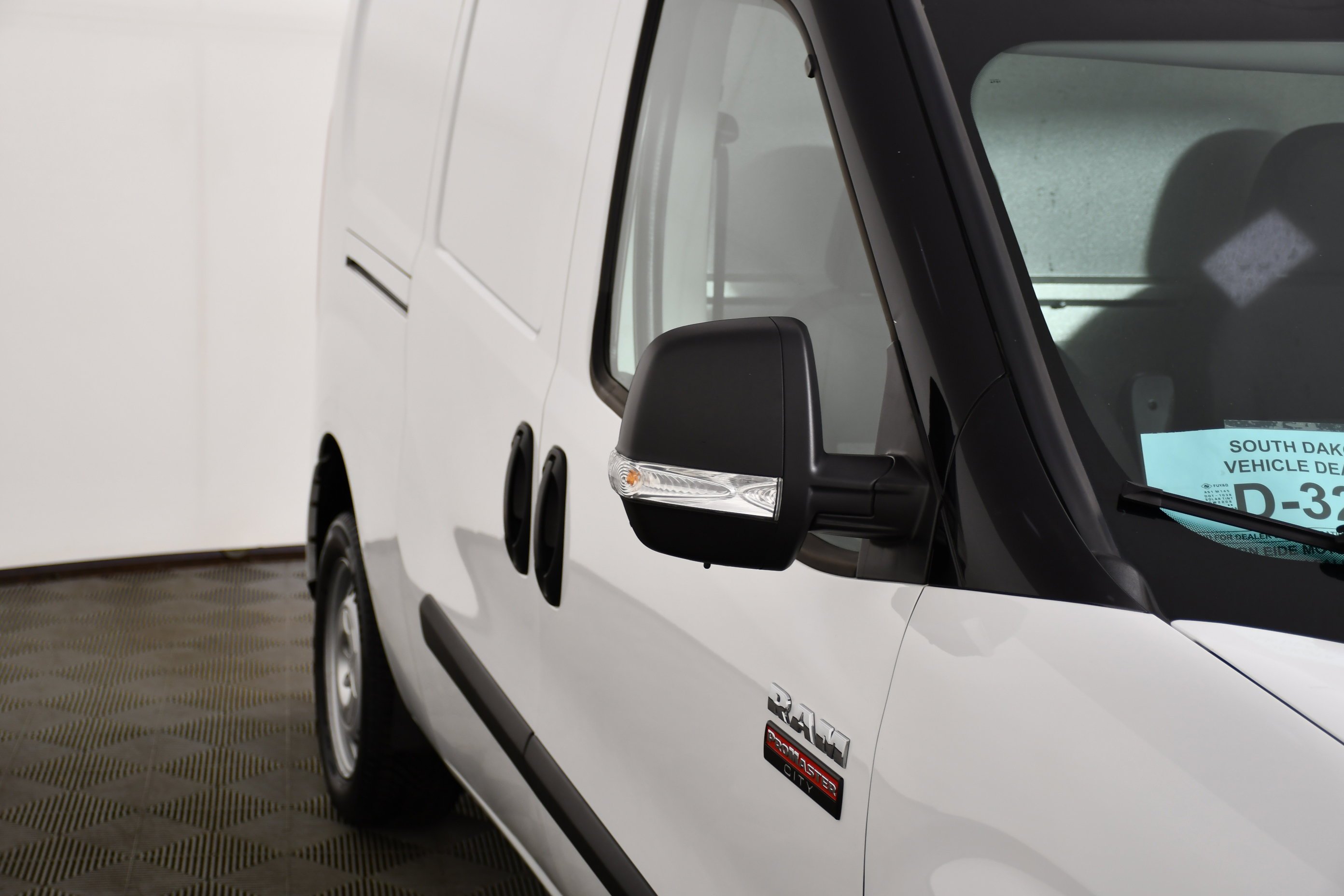Used 2022 Bright White Ram Tradesman image 14