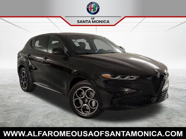 2025 Alfa Romeo Tonale Base