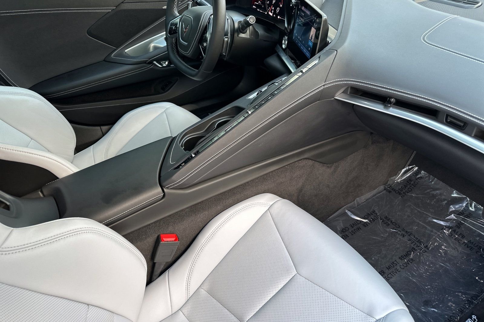 Used 2025 White Chevrolet Stingray image 12