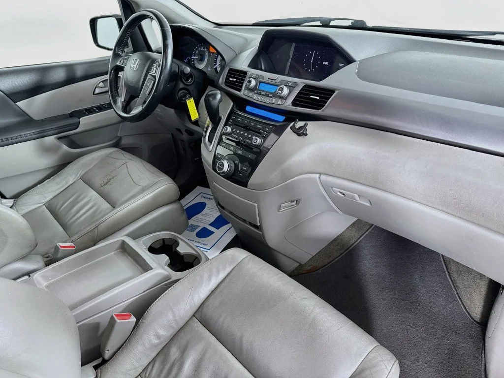 Used 2012 Black Honda Touring image 39