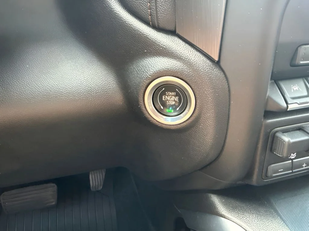 Used 2021 Red GMC AT4 image 25
