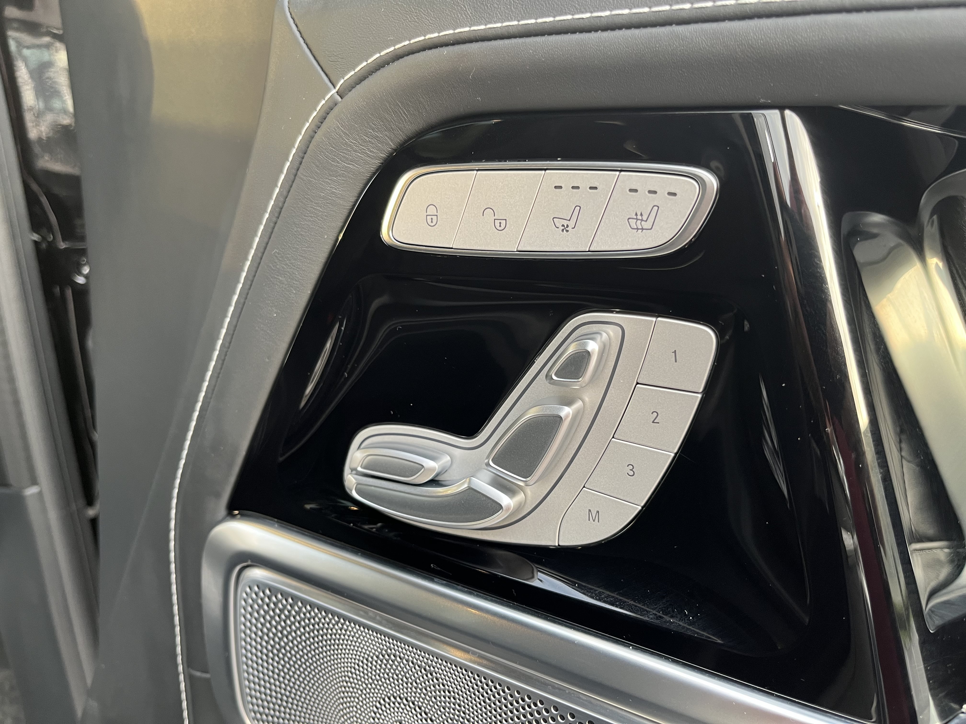 New 2026 Obsidian Black Metallic Mercedes-Benz AMG® G 63 image 50