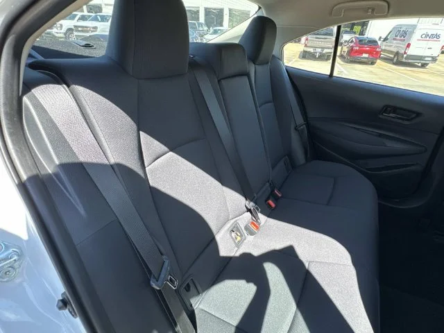 Used 2025 White Toyota LE image 25