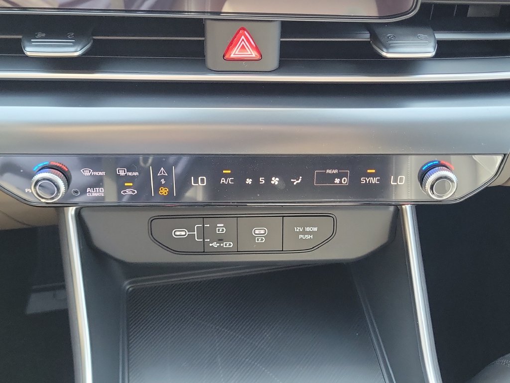 New 2026 Deep Chroma Blue Kia LXS image 31