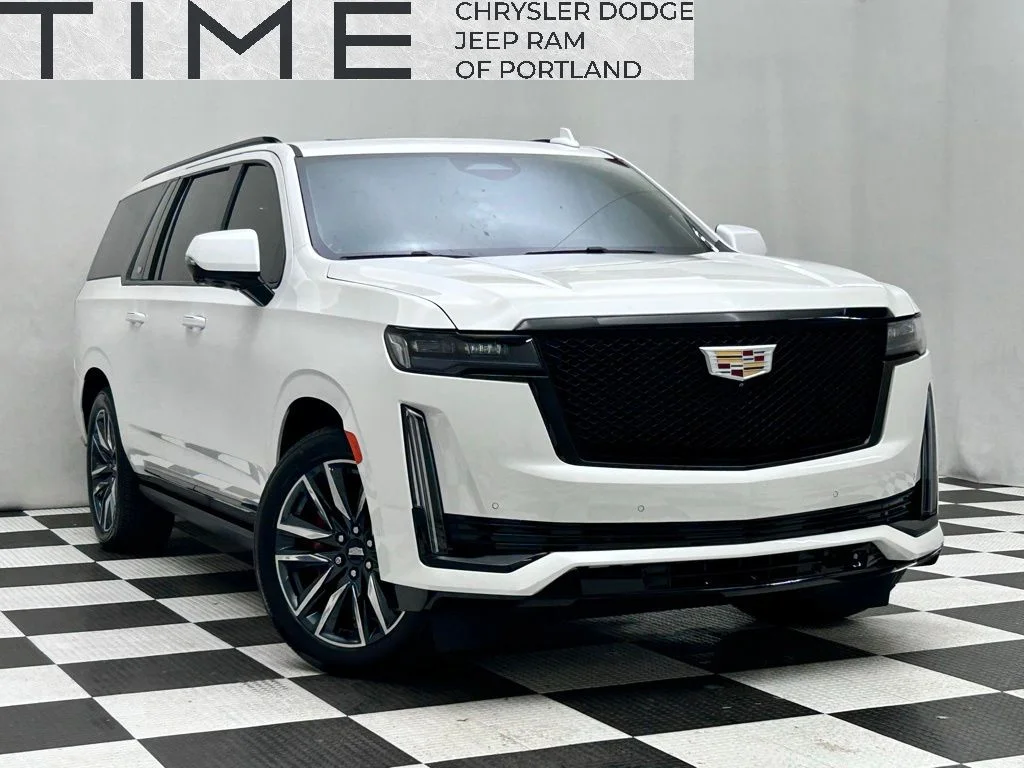 Used 2022 White Cadillac Sport Platinum image 1