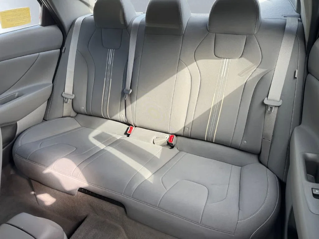 Used 2024 Silver Hyundai Blue image 17