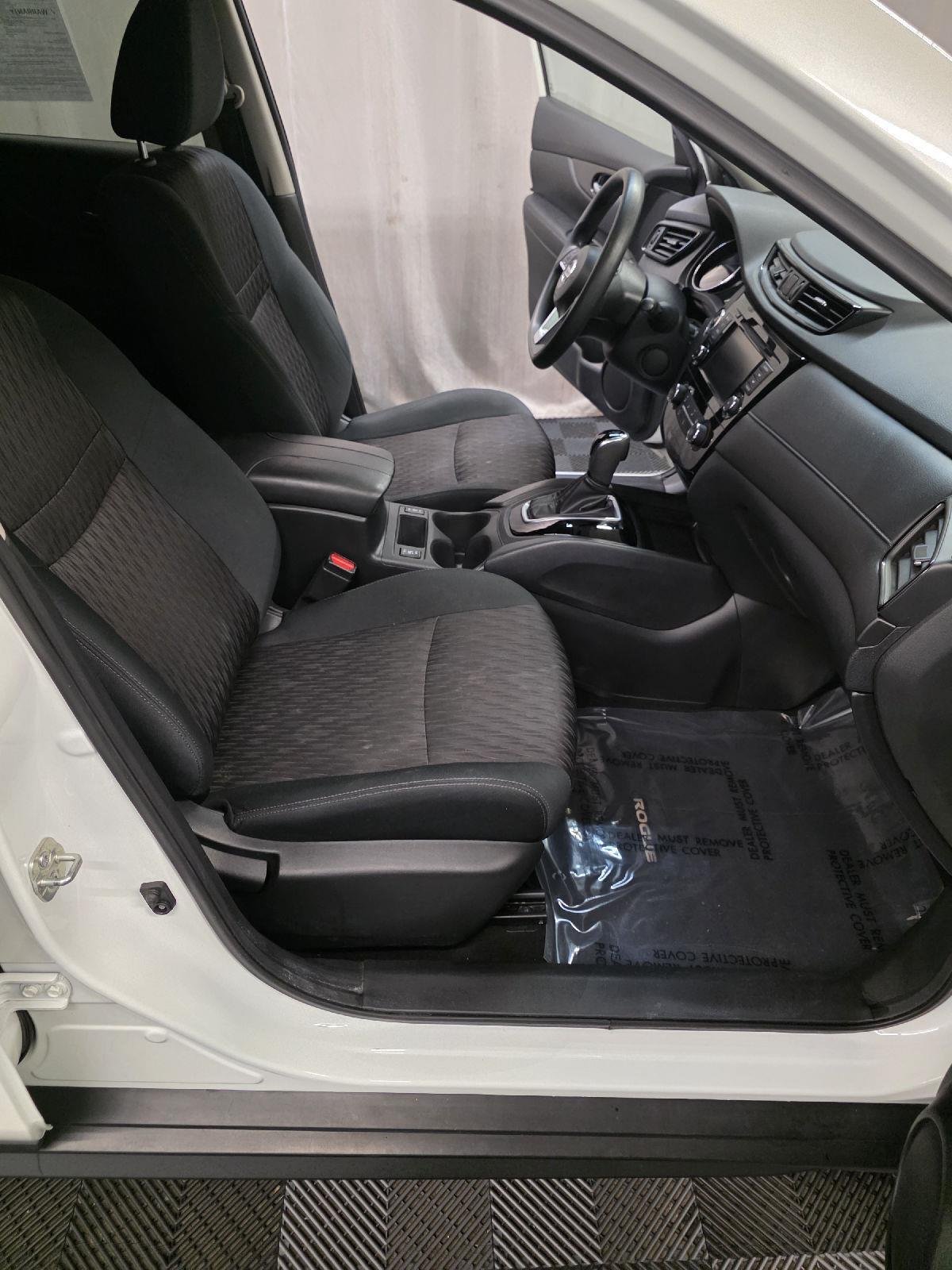 Used 2020 Pearl White Tricoat Nissan SV image 41