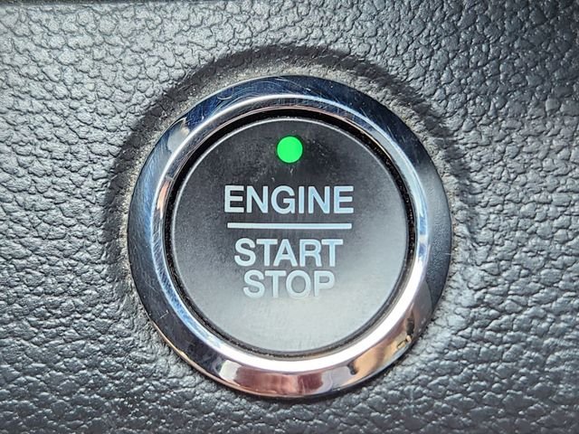 Used 2021 Black Ford XLT image 31