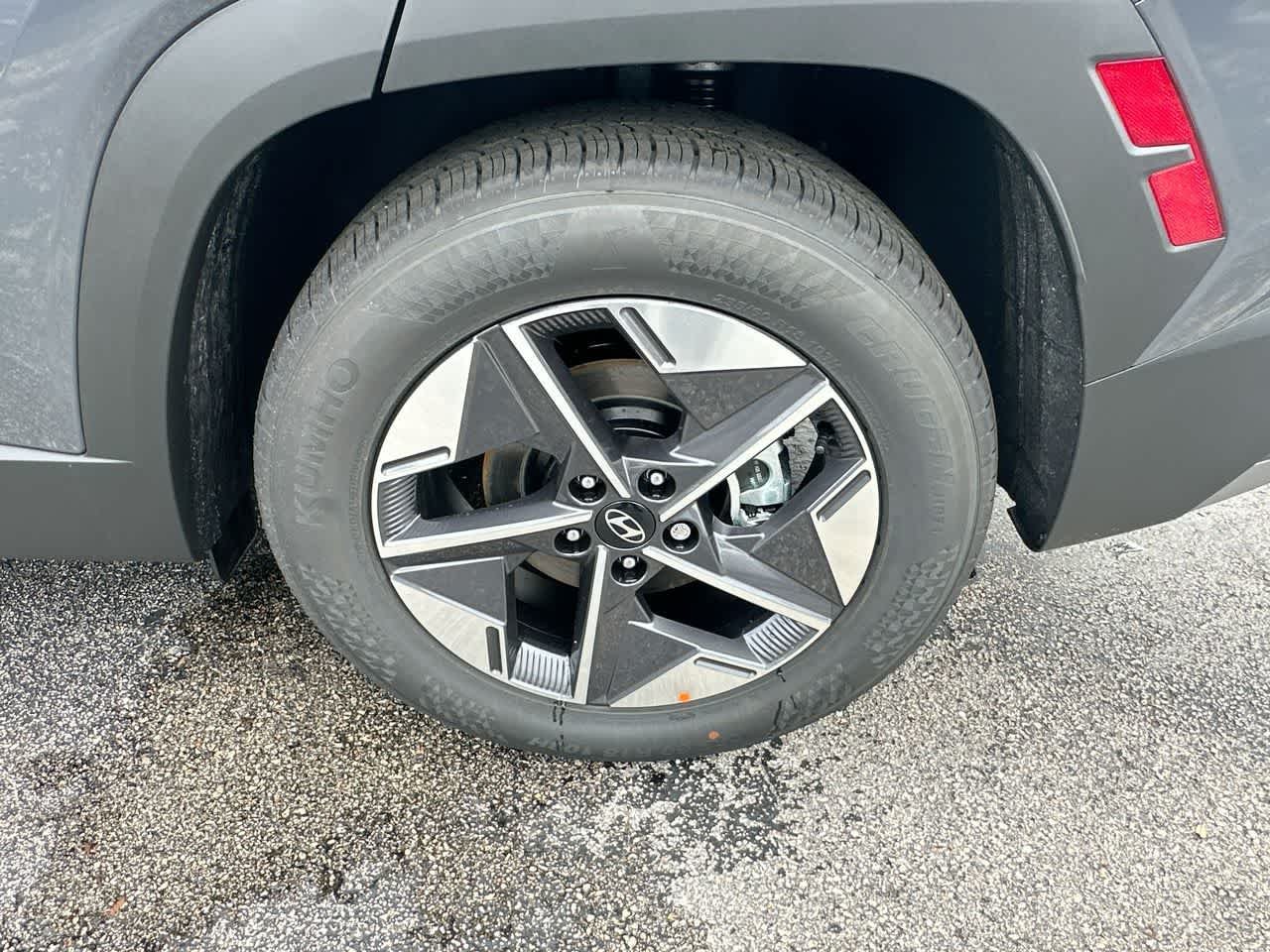 New 2026 Ecotronic Gray Hyundai SEL Premium FWD image 11