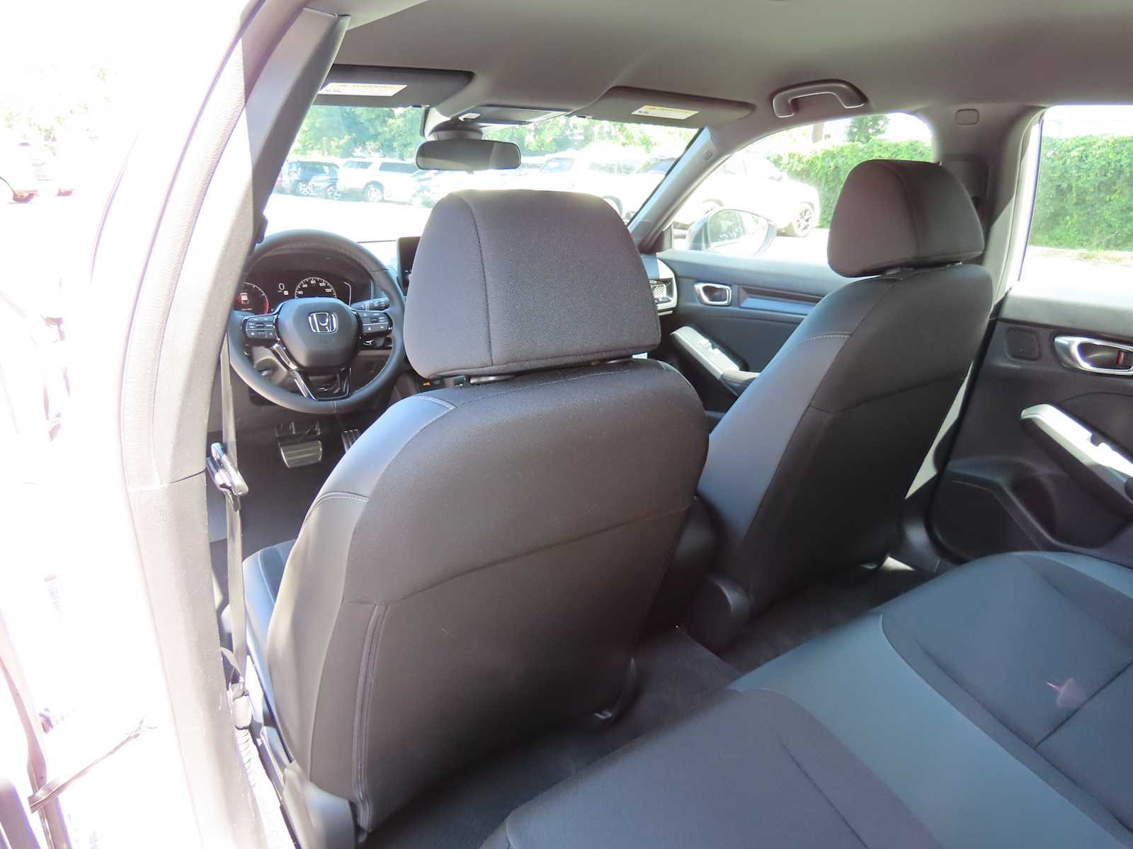 2026 Honda Civic Hatchback Sport - Photo 14
