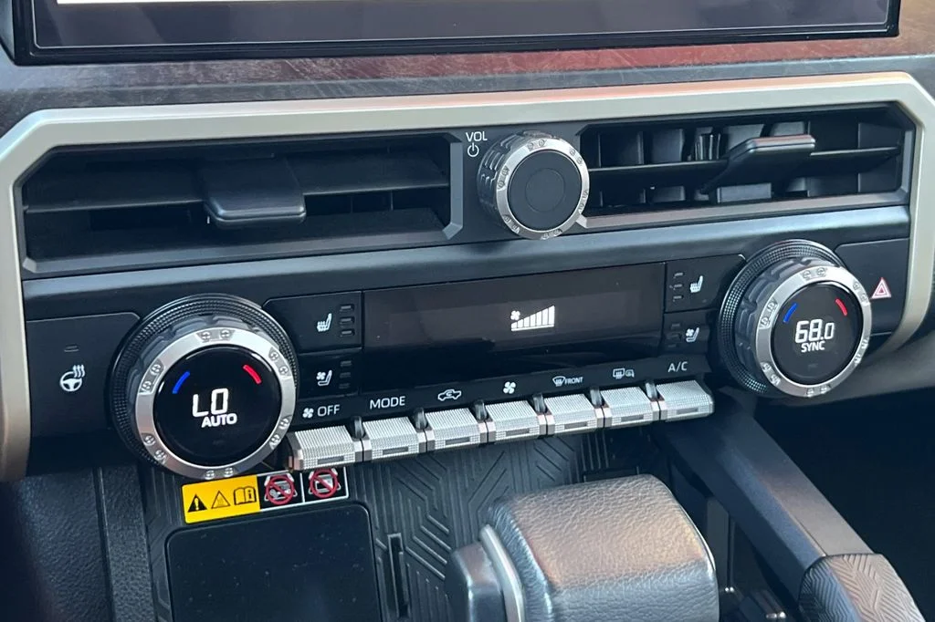 Certified Used 2025  Toyota Limited image 23