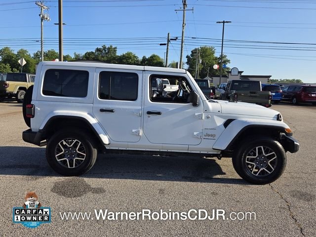Used 2024 White Jeep Sahara image 13