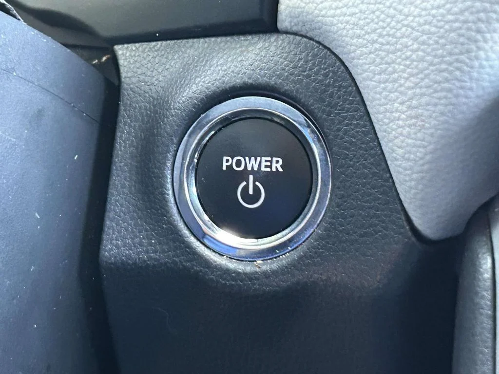 Used 2023  Toyota Limited image 16